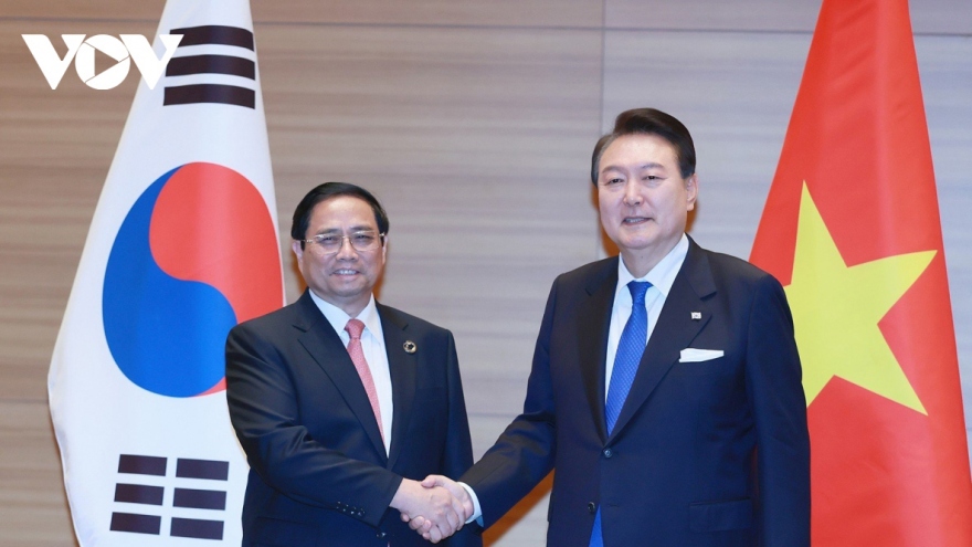 PM Pham Minh Chinh meets RoK President